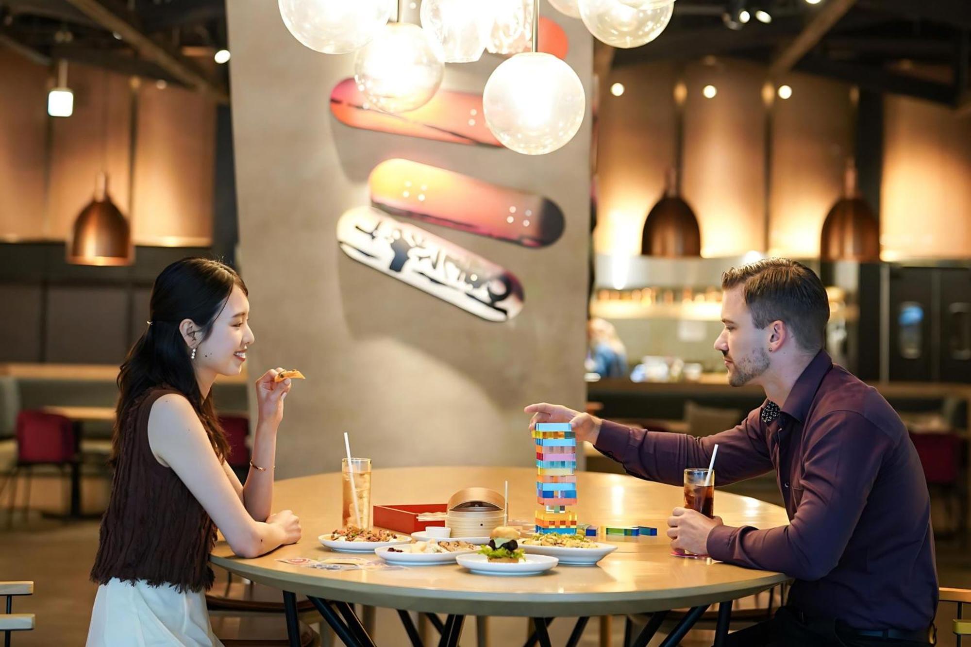 Отель Aloft Osaka Dojima Экстерьер фото
