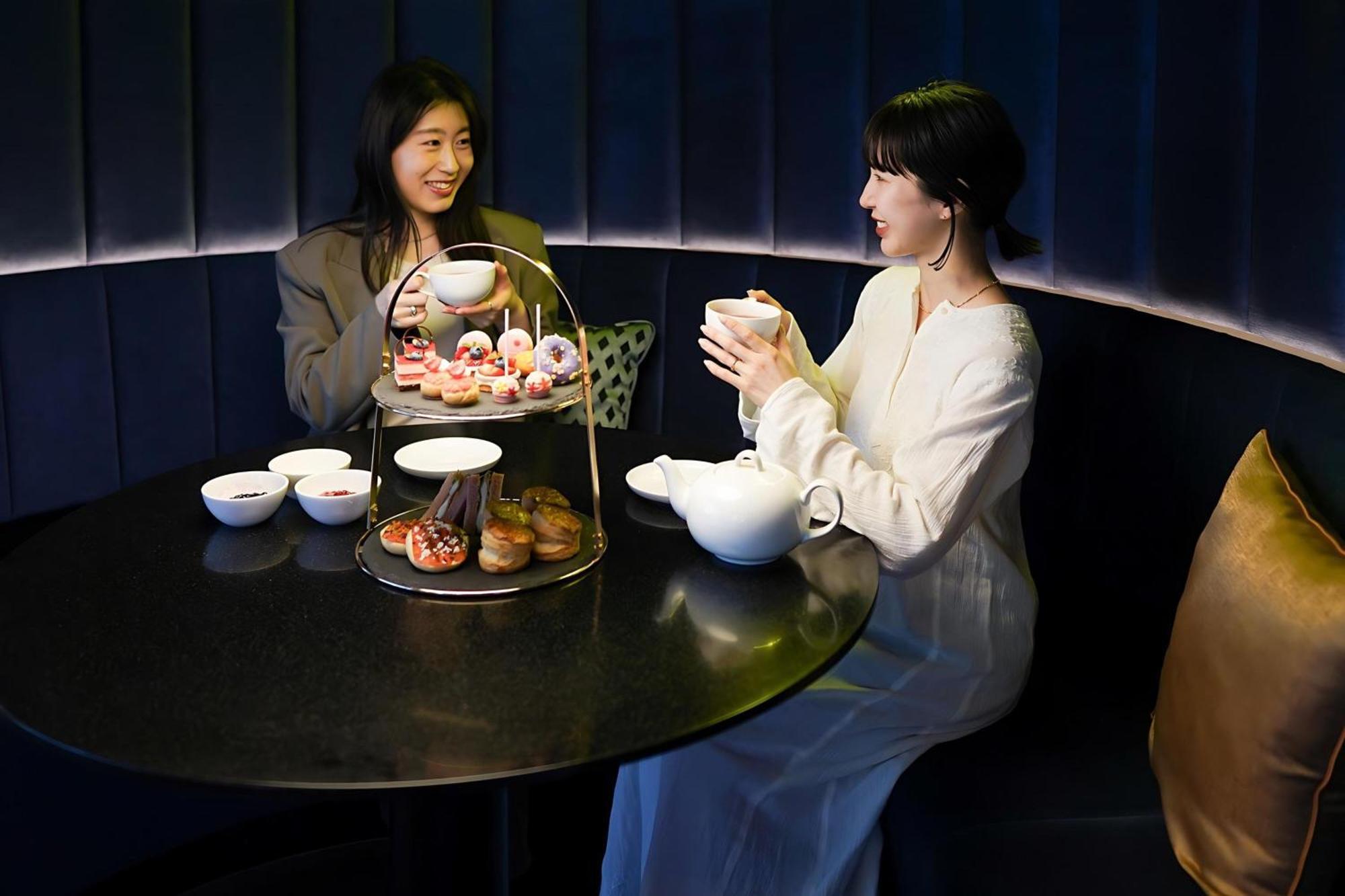 Отель Aloft Osaka Dojima Экстерьер фото